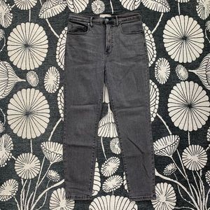 EVERLANE STRETCH HIGH RISE SKINNY - WASHED BLACK